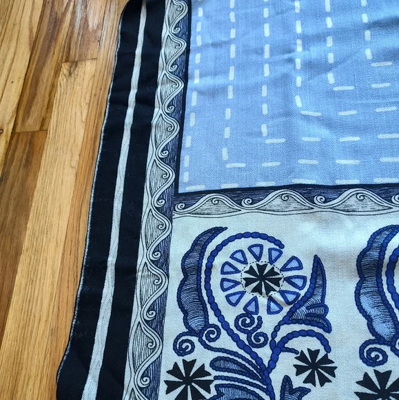 Dana Xu WOOL Oversized Scarf Blanket Pashmina Blue Cream Black Wrap Large
